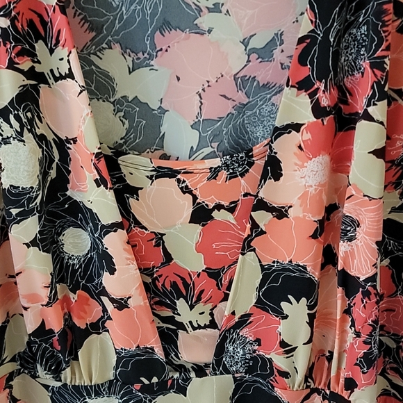 East 5th Lightweight Blouse Sz XL - Picture 2 of 4